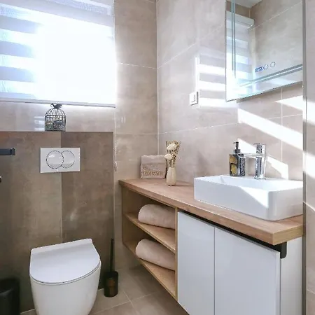 Golden Sun With Heated Pool Zaton (Zadar)