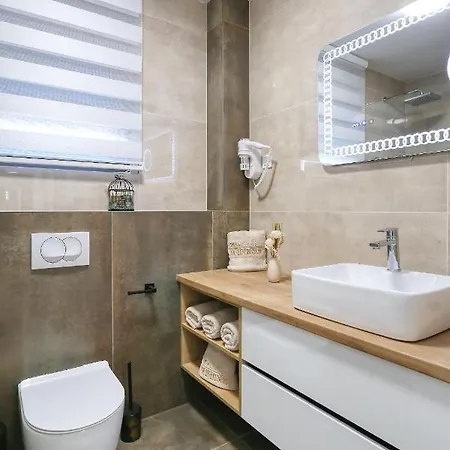 Golden Sun With Heated Pool * Zaton (Zadar)