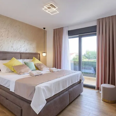 Golden Sun With Heated Pool Villa Zaton (Zadar)