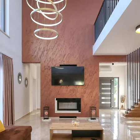 Villa Golden Sun With Heated Pool Zaton (Zadar)