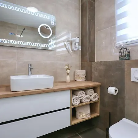 Villa Golden Sun With Heated Pool