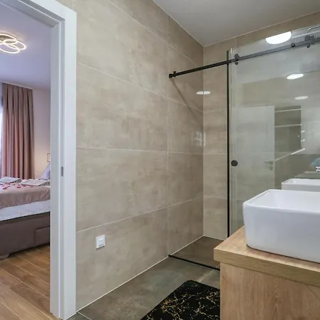 Golden Sun With Heated Pool